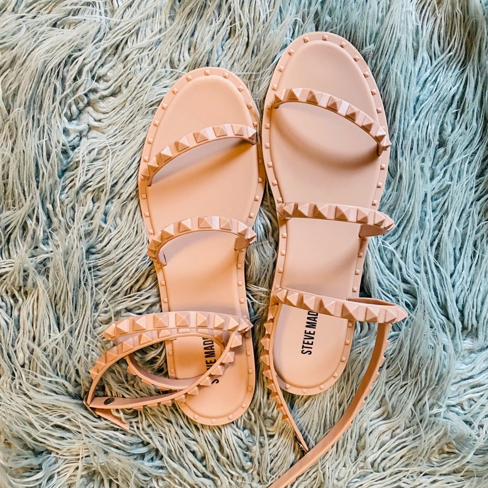 Steve Madden Travel sandals